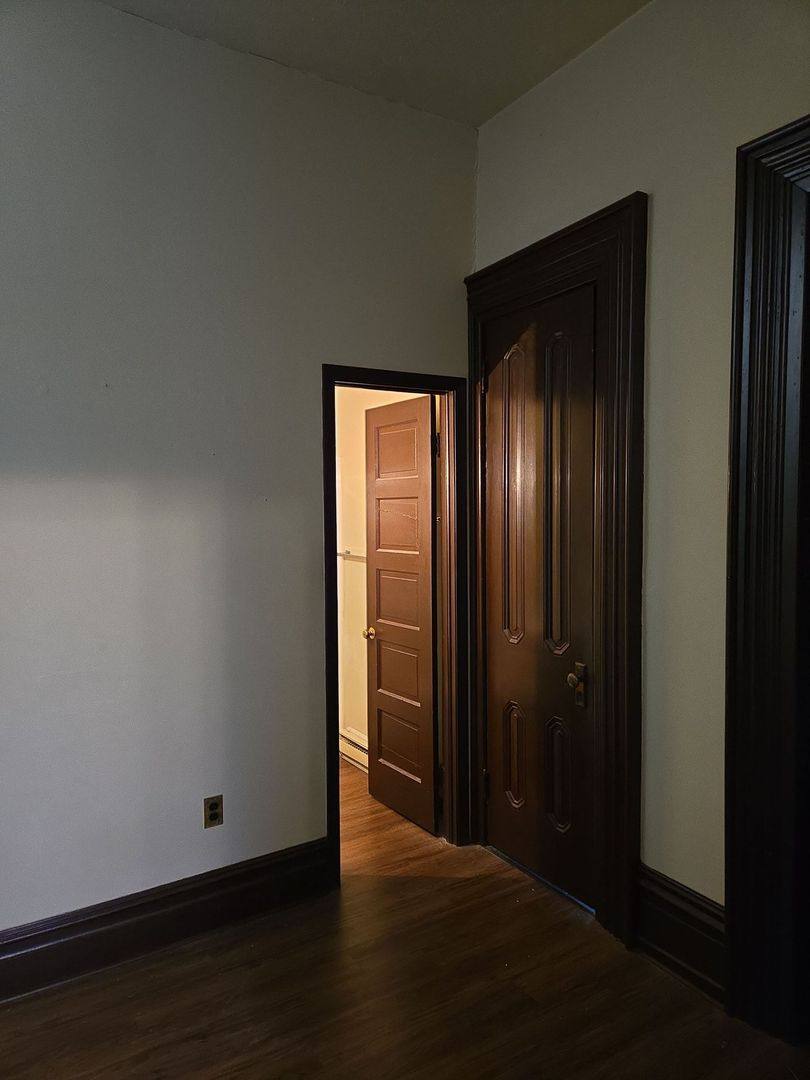 Apartment for rent at 127 Lincoln Way W, Chambersburg, PA 17201