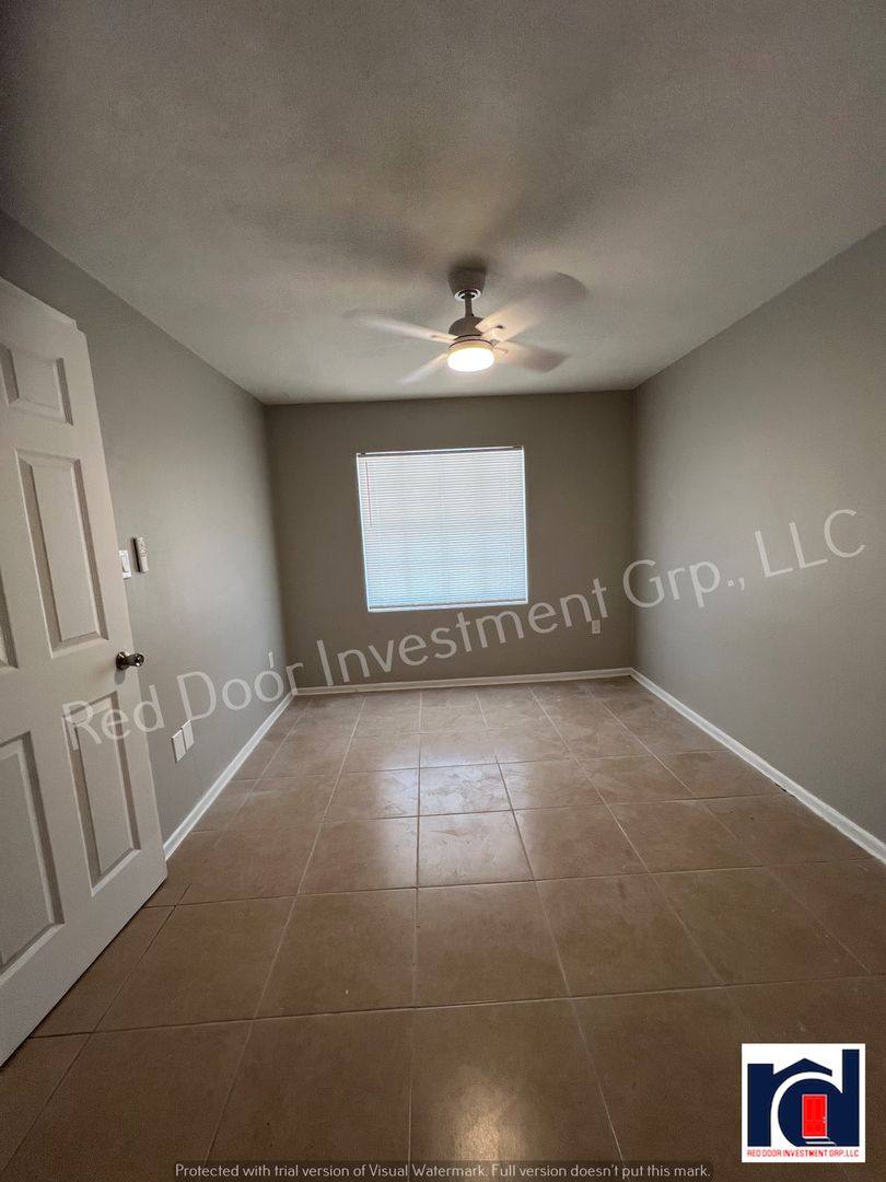 Apartment for rent at 800 N Hastings St, Orlando, FL 32808
