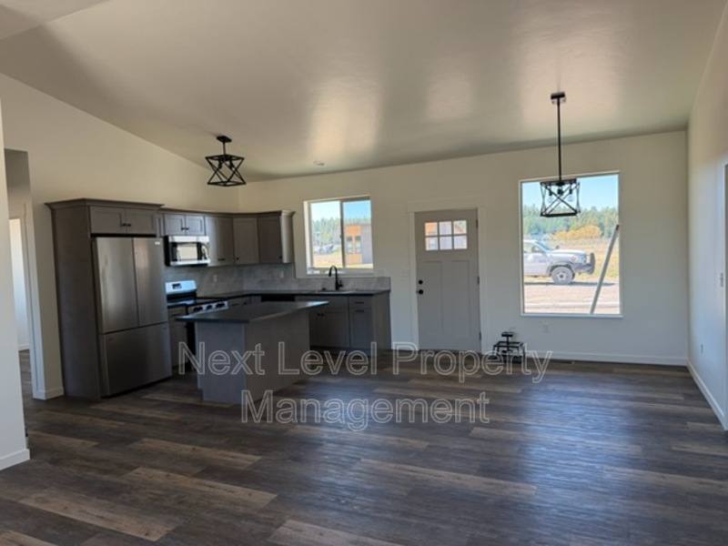 Apartment for rent at 1522 Trumble Creek Rd, Kalispell, MT 59901
