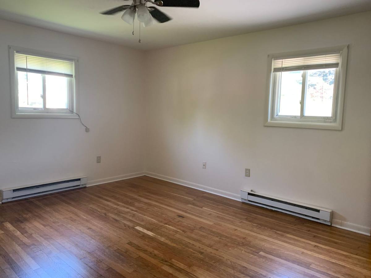 Apartment for rent at 101 Sunset Ave, Chambersburg, PA 17201