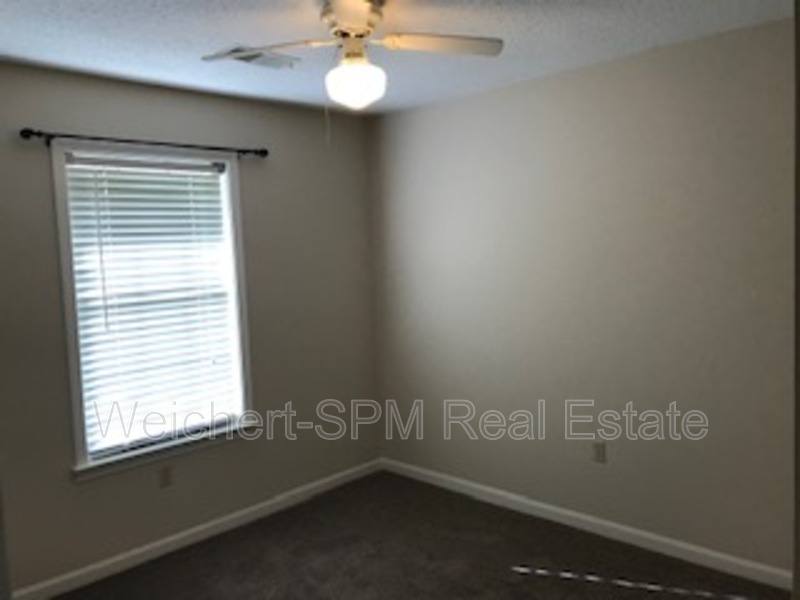 House for rent at 3219 Elmore Park Rd, Memphis, TN 38134