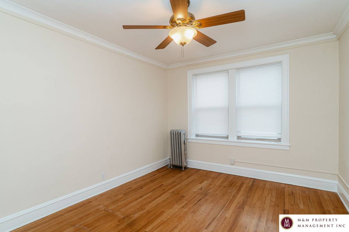 Apartment for rent at 1000 S Austin Blvd, Oak Park, IL 60304