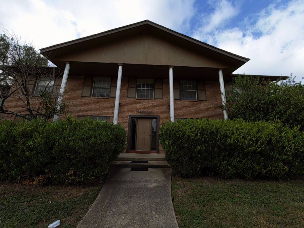 Apartment for rent at 622 Chauncey, San Antonio, TX 78216