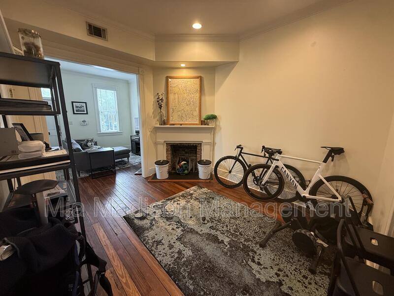Apartment for rent at 304 E 33rd St, Savannah, GA 31401