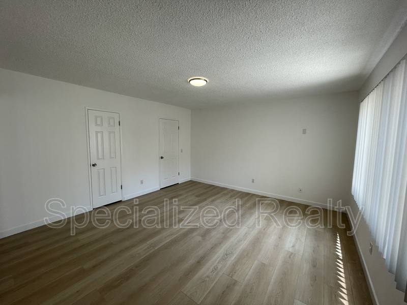 Townhouse for rent at 322 E Dryden St #4, Glendale, CA 91207