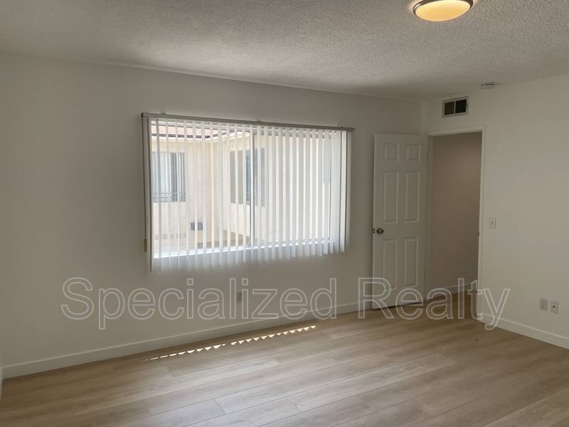 Townhouse for rent at 322 E Dryden St #4, Glendale, CA 91207