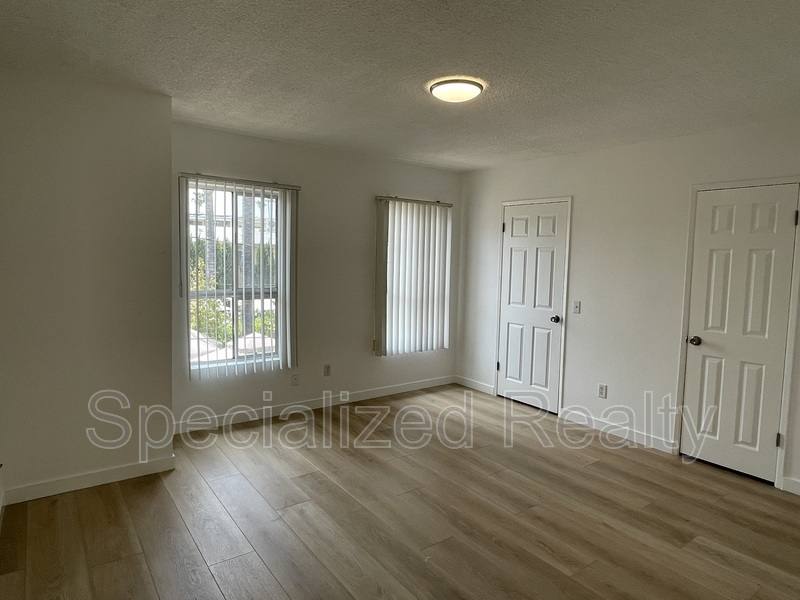 Townhouse for rent at 322 E Dryden St #4, Glendale, CA 91207