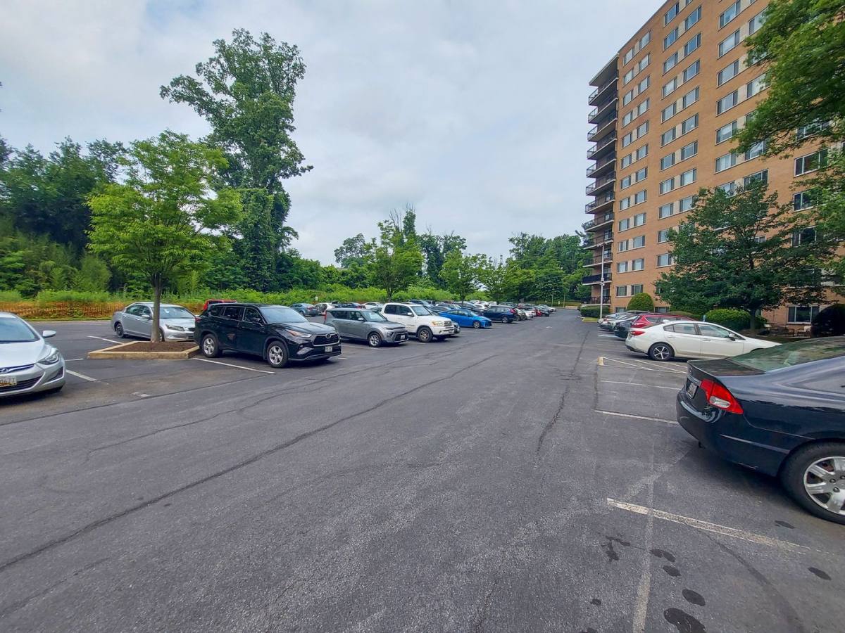 Apartment for rent at 1900 Lyttonsville Rd, Silver Spring, MD 20910