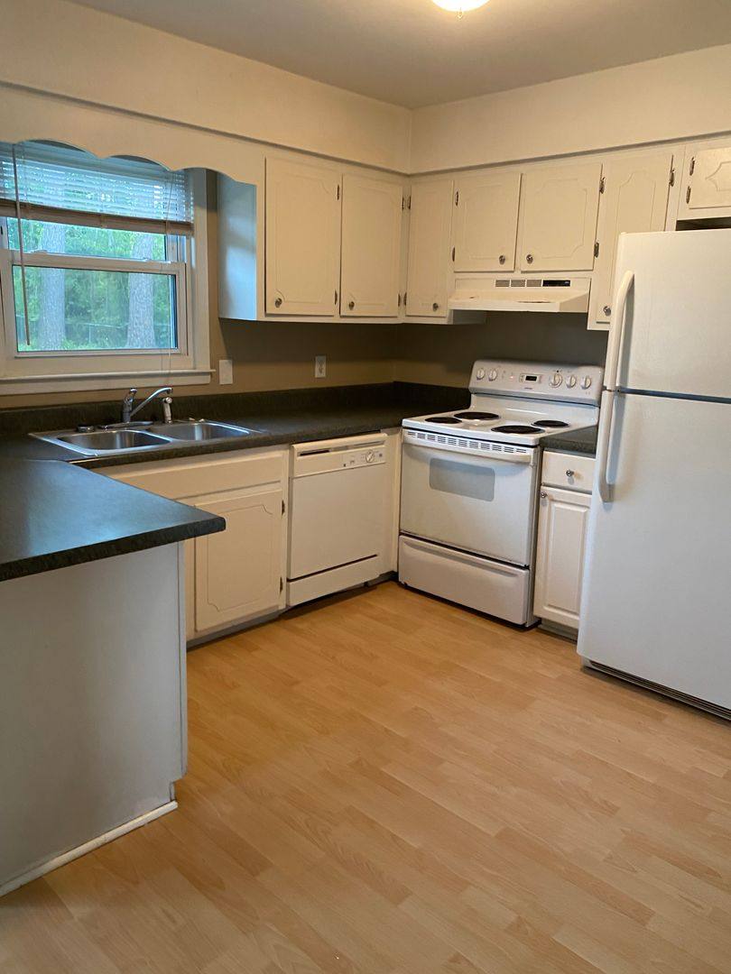 House for rent at 1206 Kenningston St, Wilmington, NC 28405