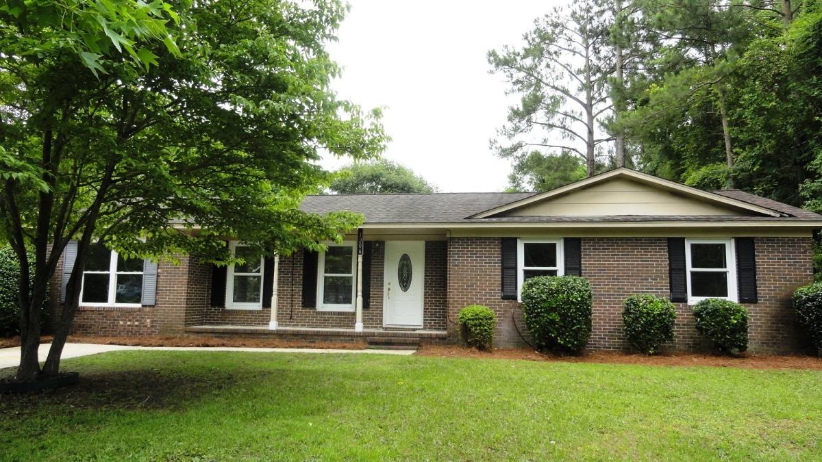 House for rent at 1206 Kenningston St, Wilmington, NC 28405