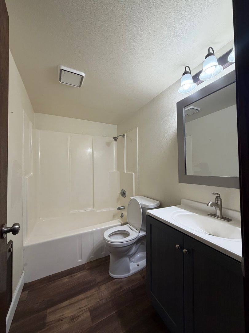 Apartment for rent at 515 E Park Ave, Chippewa Falls, WI 54729