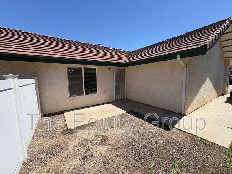 Apartment for rent at 2519 W Oriole Ave, Visalia, CA 93291