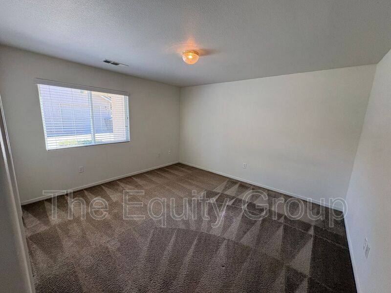Apartment for rent at 2519 W Oriole Ave, Visalia, CA 93291
