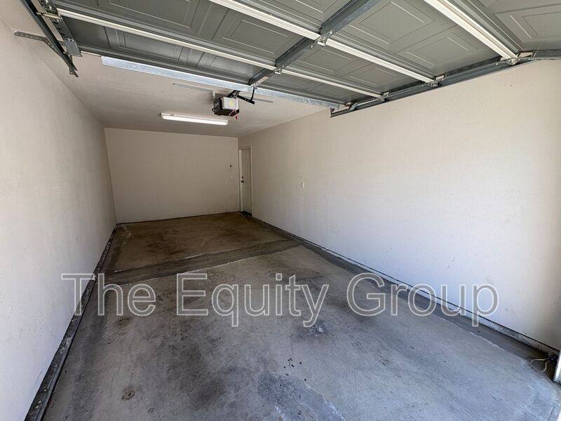 Apartment for rent at 2519 W Oriole Ave, Visalia, CA 93291