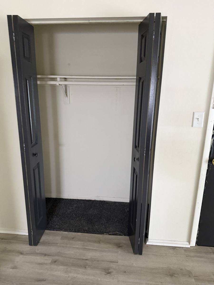 Apartment for rent at 400 S Parkway Dr, Bloomington, IN 47403
