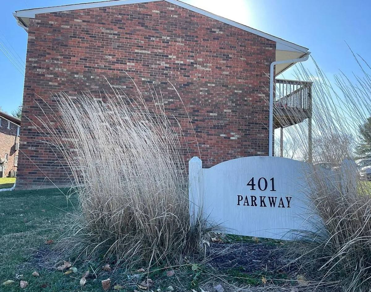 Apartment for rent at 400 S Parkway Dr, Bloomington, IN 47403