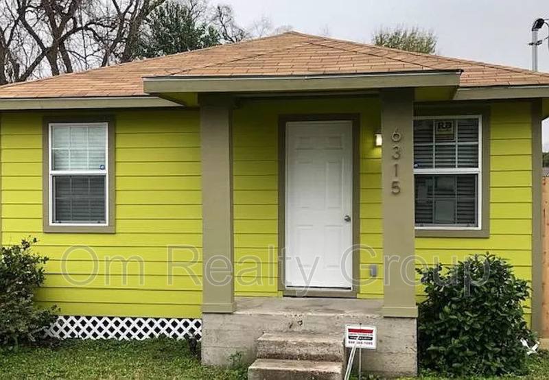 House for rent at 6315 Sayers St, Houston, TX 77026