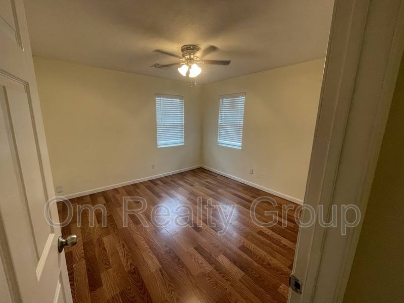 House for rent at 6315 Sayers St, Houston, TX 77026