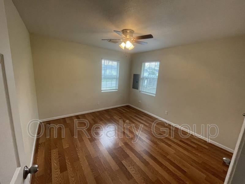 House for rent at 6315 Sayers St, Houston, TX 77026