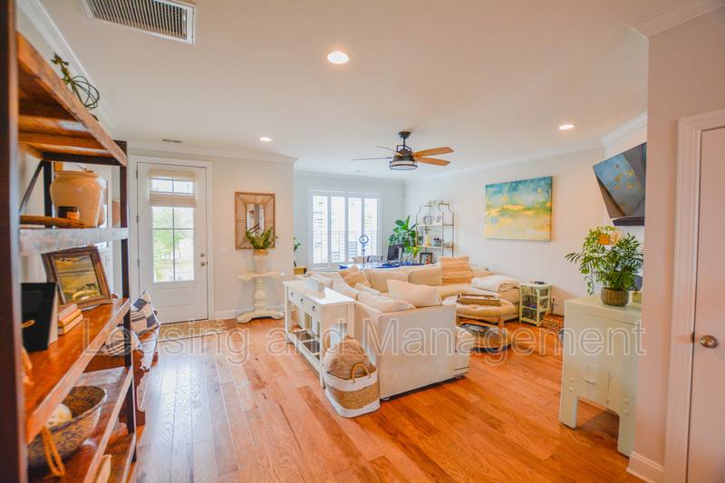 Townhouse for rent at 1596 Prince Edward St, Mount Pleasant, SC 29466