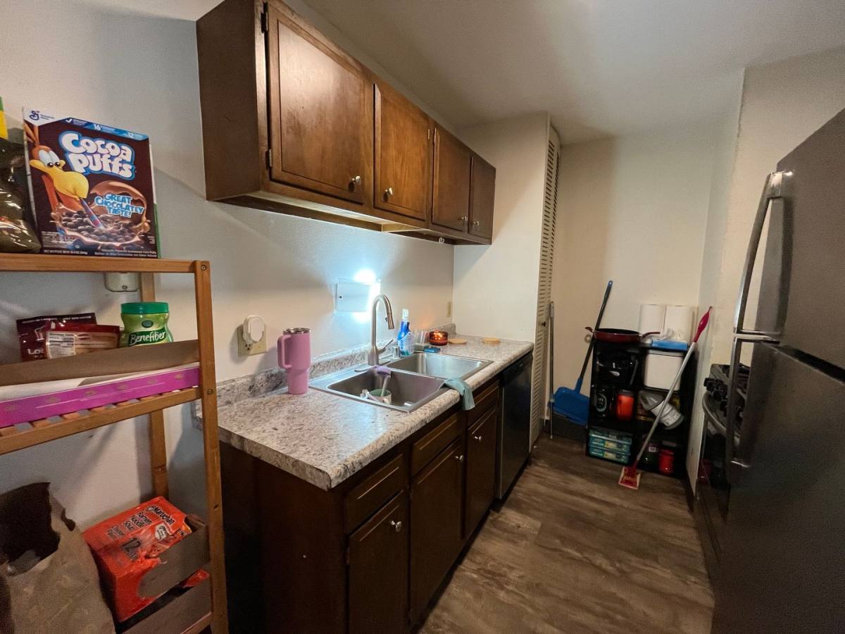 Apartment for rent at 10610 W Oklahoma Ave, Milwaukee, WI 53227