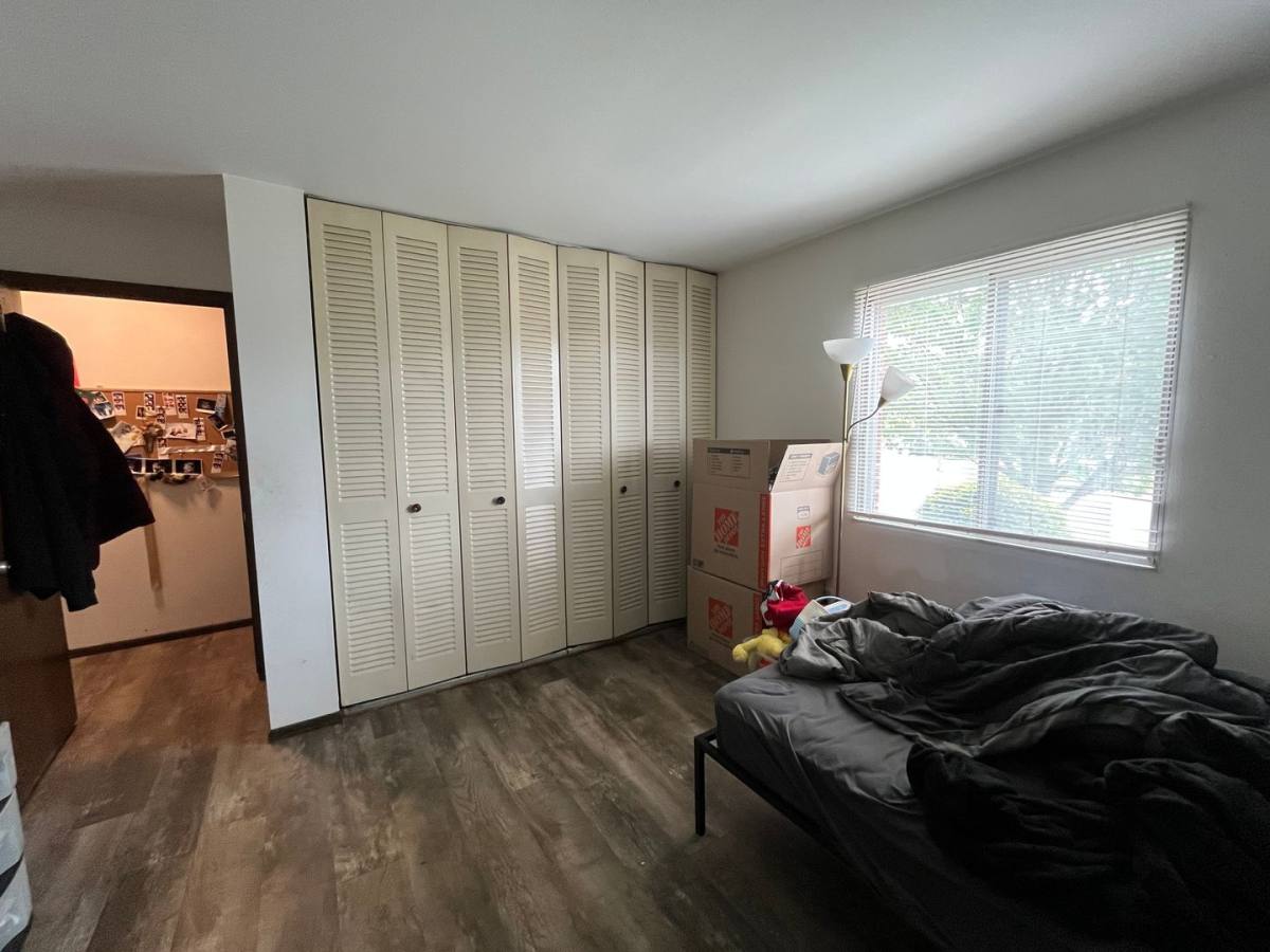 Apartment for rent at 10610 W Oklahoma Ave, Milwaukee, WI 53227
