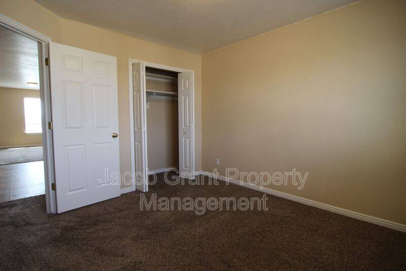 Apartment for rent at 960 Eve Dr #2, Idaho Falls, ID 83401