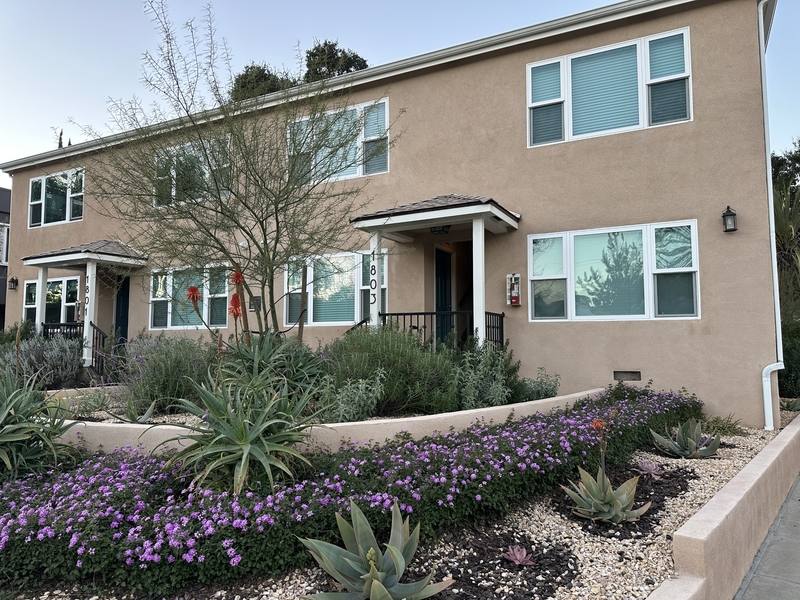 Apartment for rent at 605 Corwin Ave #2, Glendale, CA 91206