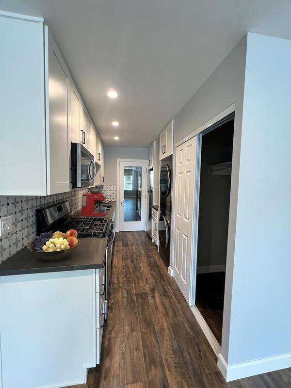 Apartment for rent at 605 Corwin Ave #2, Glendale, CA 91206