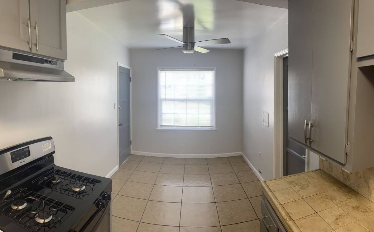 Apartment for rent at 5343 E The Toledo, Long Beach, CA 90803