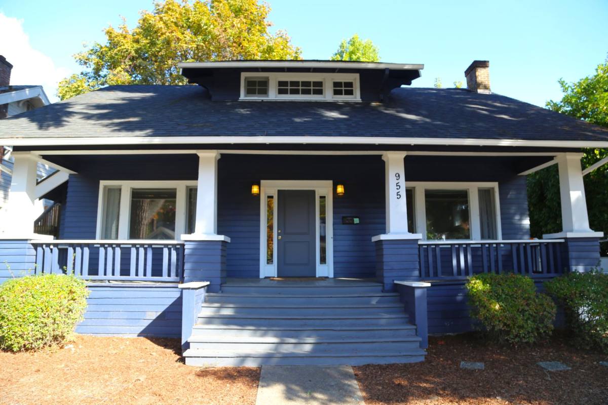 Apartment for rent at 955 NW Van Buren Ave, Corvallis, OR 97330