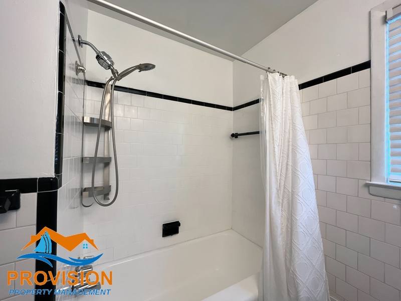 House for rent at 8436 Bay Dr, Pasadena, MD 21122