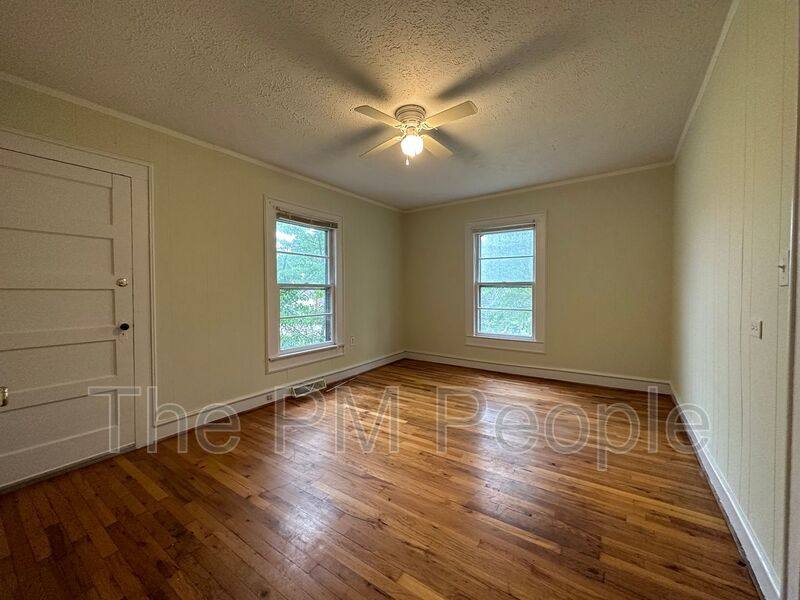 House for rent at 113 S 7th St, Easley, SC 29640