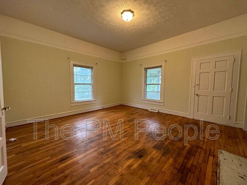 House for rent at 113 S 7th St, Easley, SC 29640
