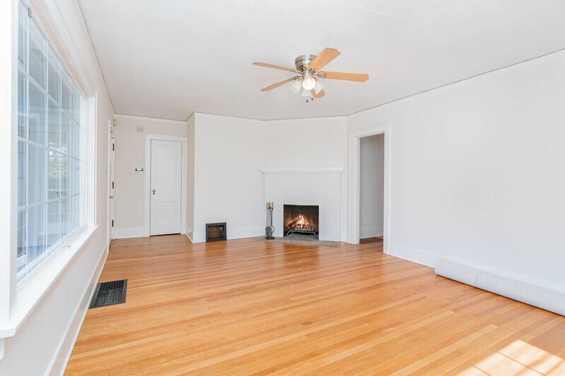 House for rent at 4814 36th Ave NE, Seattle, WA 98105