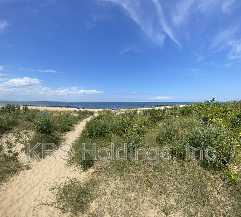 Apartment for rent at 946 W Oceanview #1, Norfolk, VA 23503