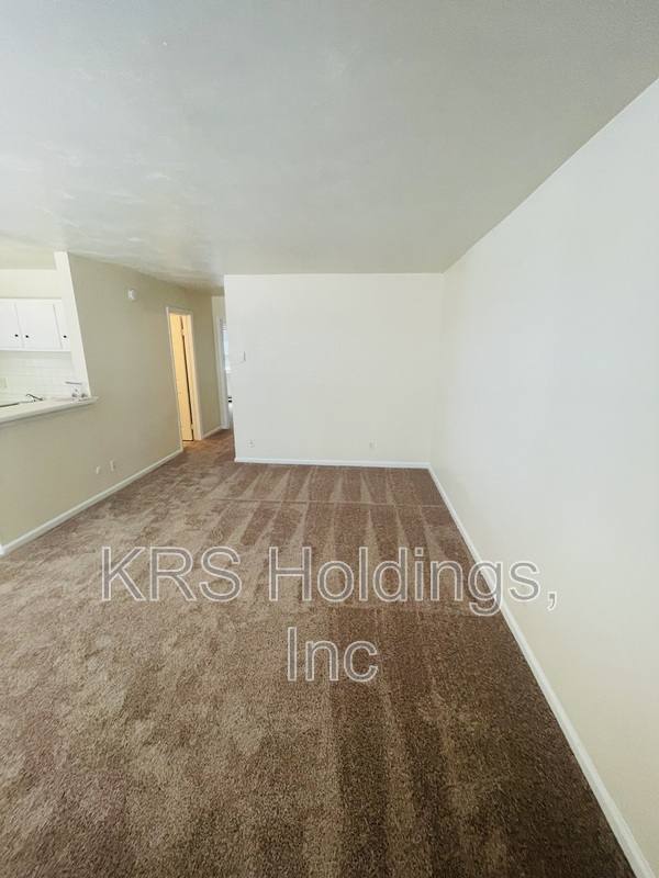 Apartment for rent at 946 W Oceanview #1, Norfolk, VA 23503