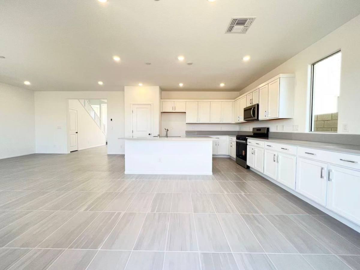 House for rent at 5892 Marigold Sunset Court, Las Vegas, NV 89113