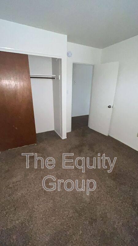 Apartment for rent at 331 E Elm St #6, Hanford, CA 93230
