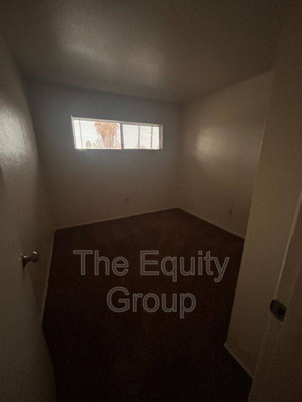 Apartment for rent at 331 E Elm St #6, Hanford, CA 93230