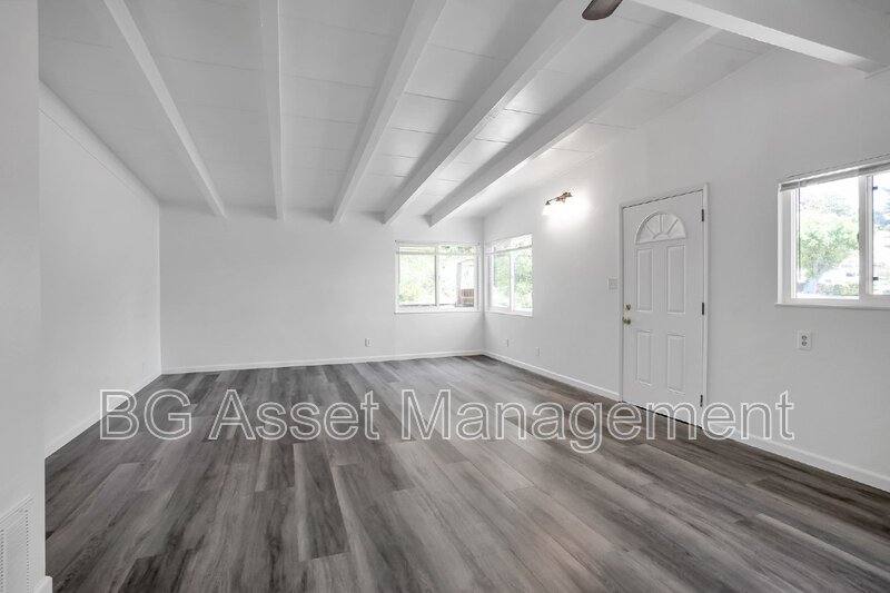 House for rent at 1588 Ridgecrest Rd, Pinole, CA 94564