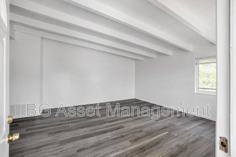 House for rent at 1588 Ridgecrest Rd, Pinole, CA 94564