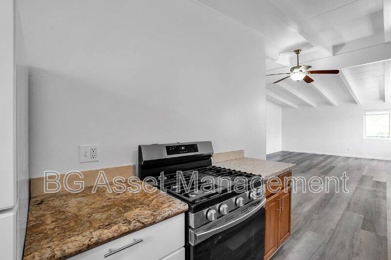 House for rent at 1588 Ridgecrest Rd, Pinole, CA 94564
