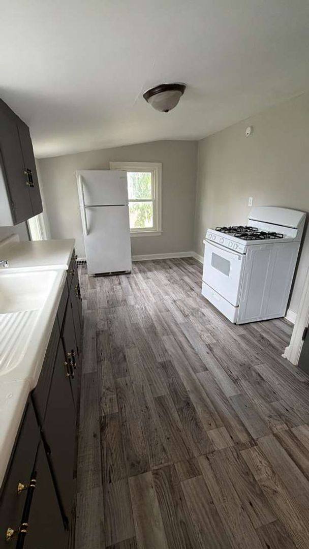 Apartment for rent at 2004 46th St, Rock Island, IL 61201