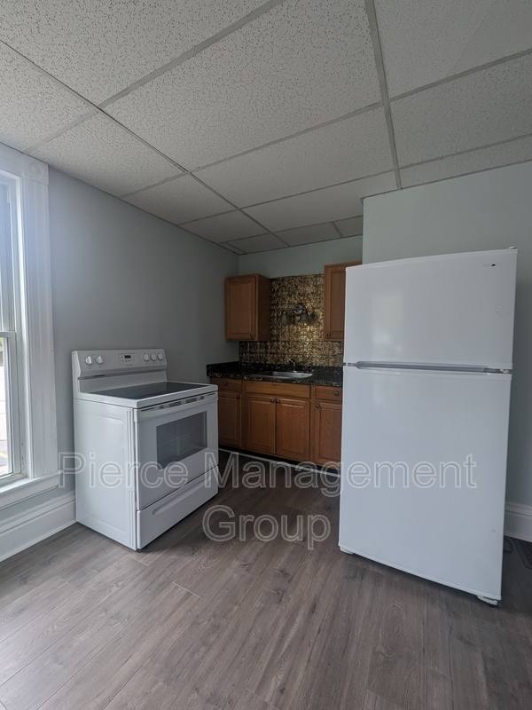 Apartment for rent at 6 Blake St #1B, Concord, NH 03301