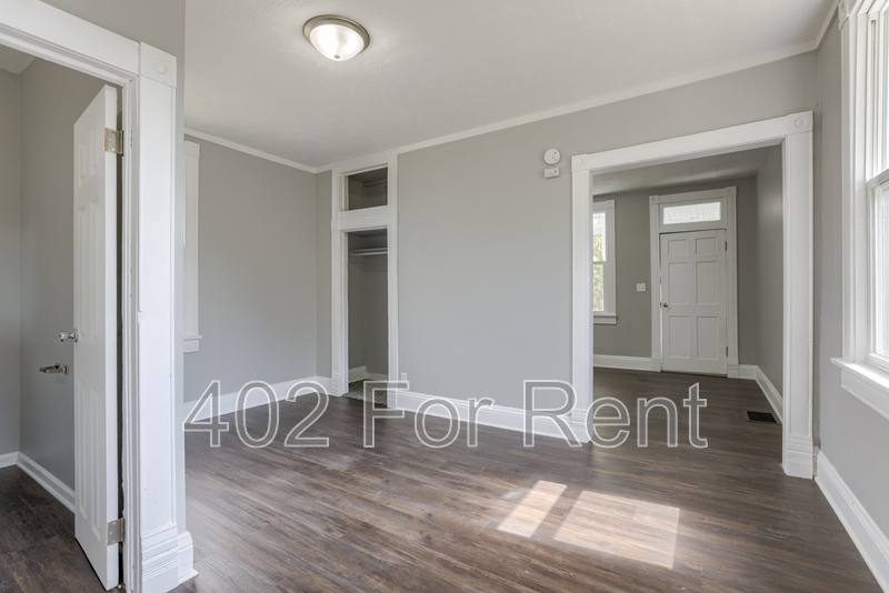 House for rent at 1240 S 15th St, Omaha, NE 68108