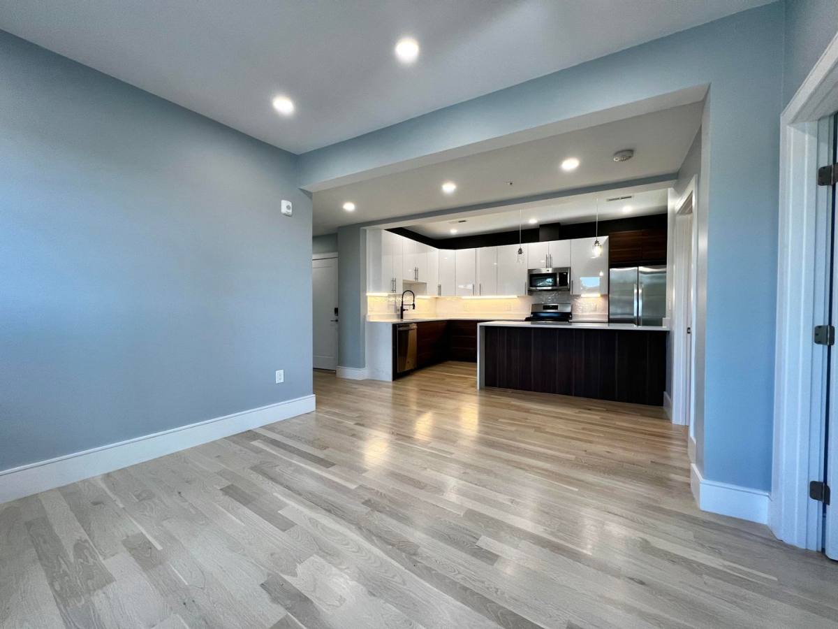 Apartment for rent at 7 University Rd #34, Brookline, MA 02445