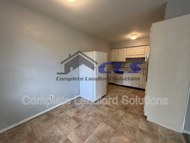 Apartment for rent at 626 E Curry Dr #B, Terre Haute, IN 47802