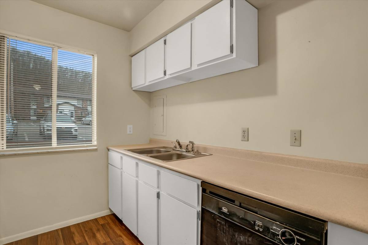 Apartment for rent at 500 Center Grange Rd, Monaca, PA 15061
