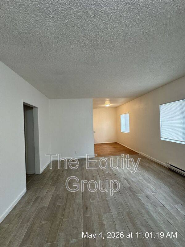 Apartment for rent at 560 S Richmond Ave #5, Hanford, CA 93230